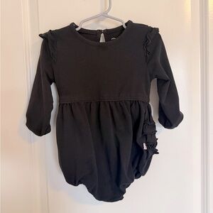 Ruffle but romper size 18-24